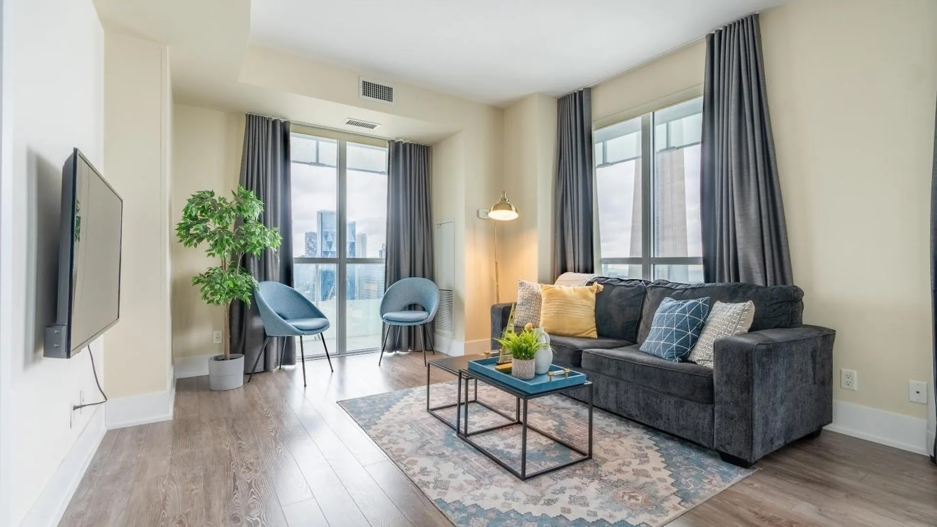 Globalstay Modern Downtown Apartment تورونتو
