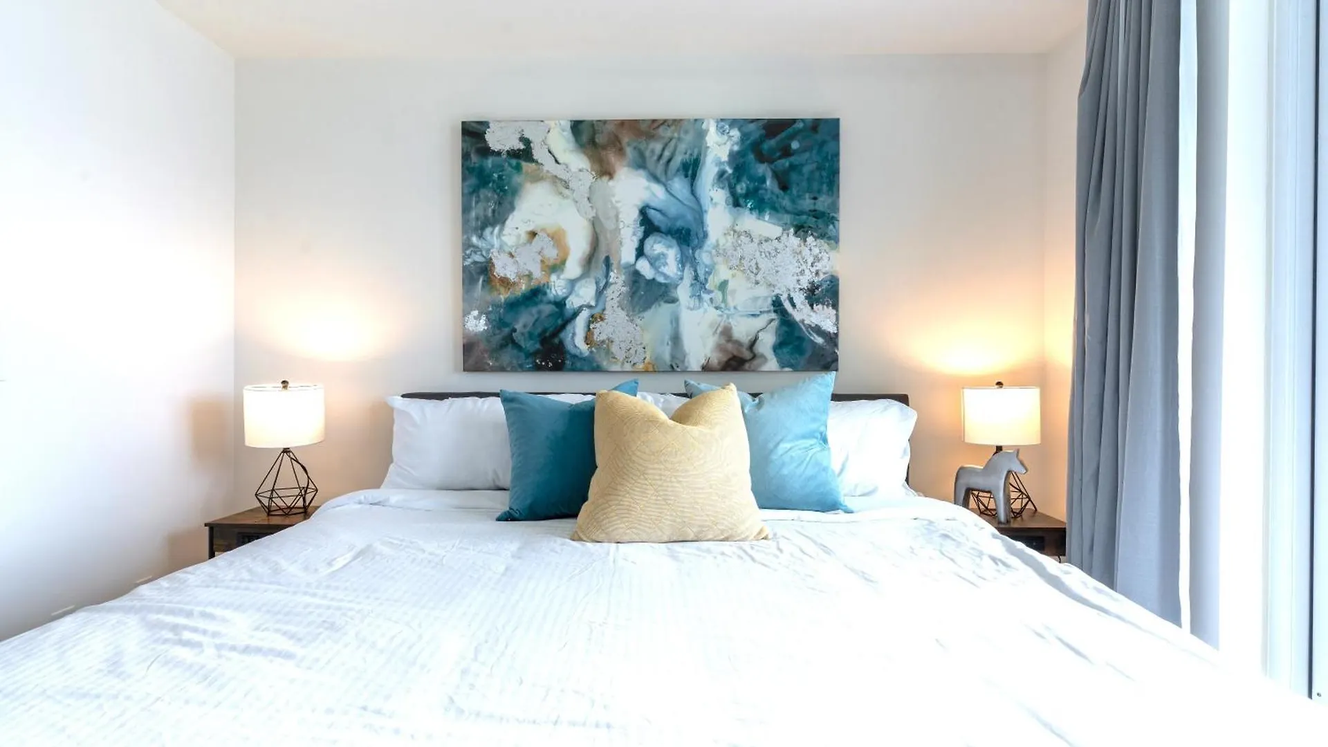 Globalstay Modern Downtown Apartment تورونتو