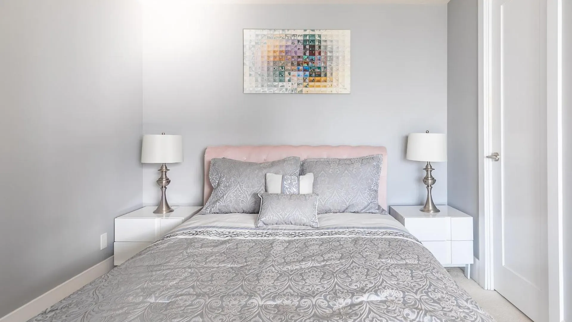 Globalstay Modern Downtown Apartment تورونتو