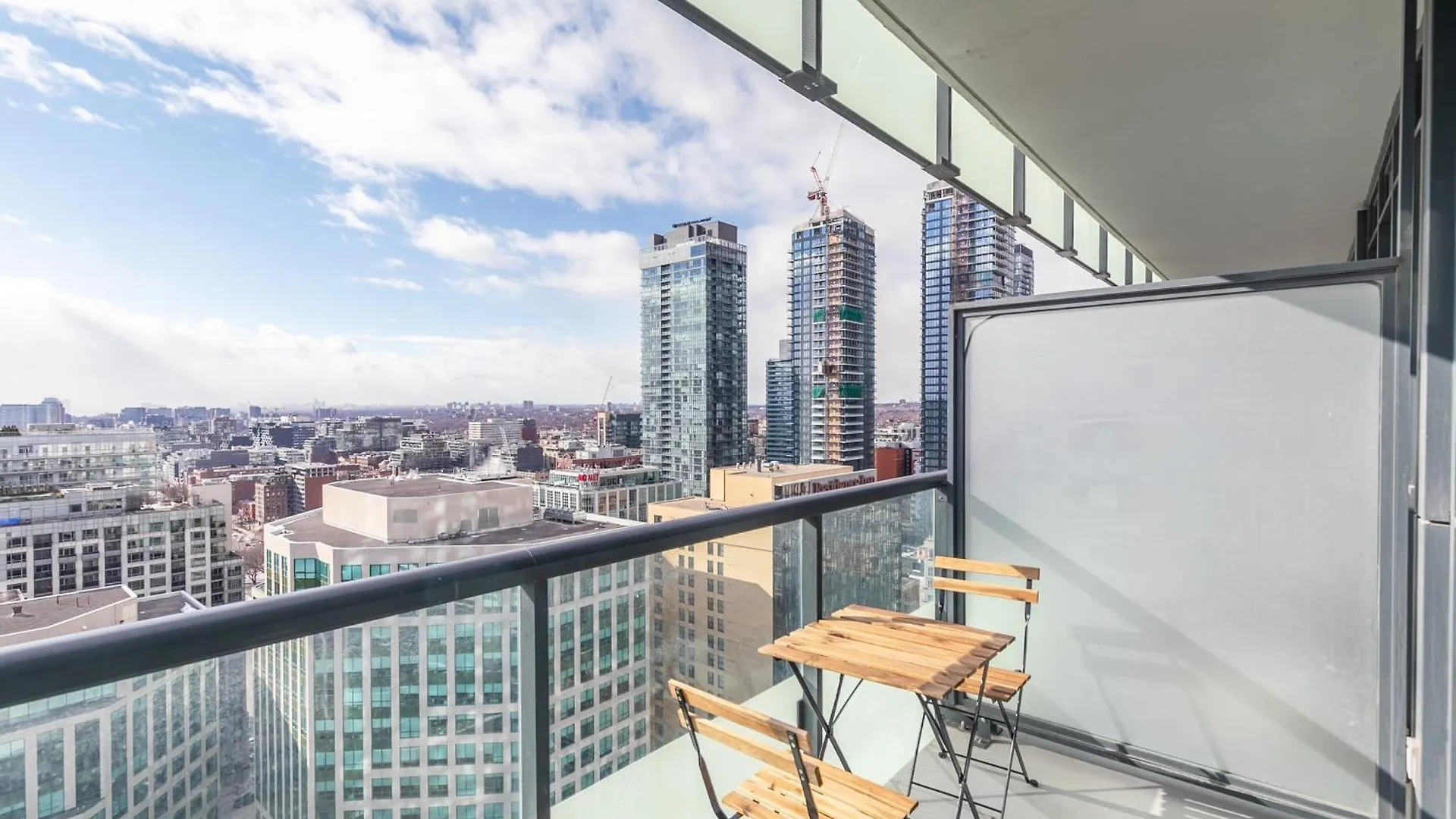 Globalstay Modern Downtown Apartment تورونتو