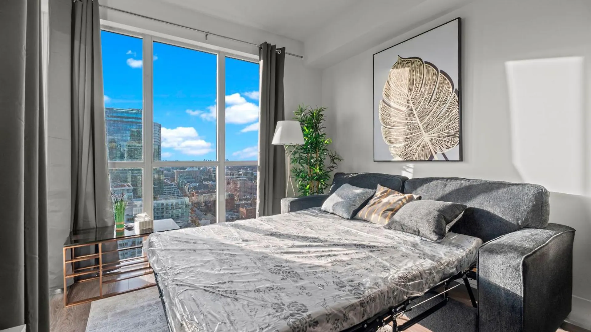 Globalstay Modern Downtown Apartment تورونتو