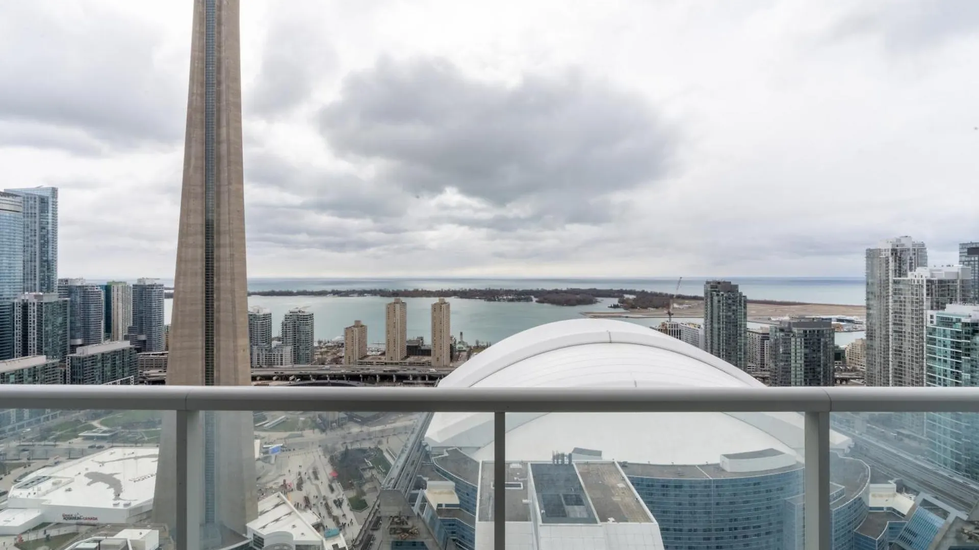 Globalstay Modern Downtown Apartment Toronto 0*,
