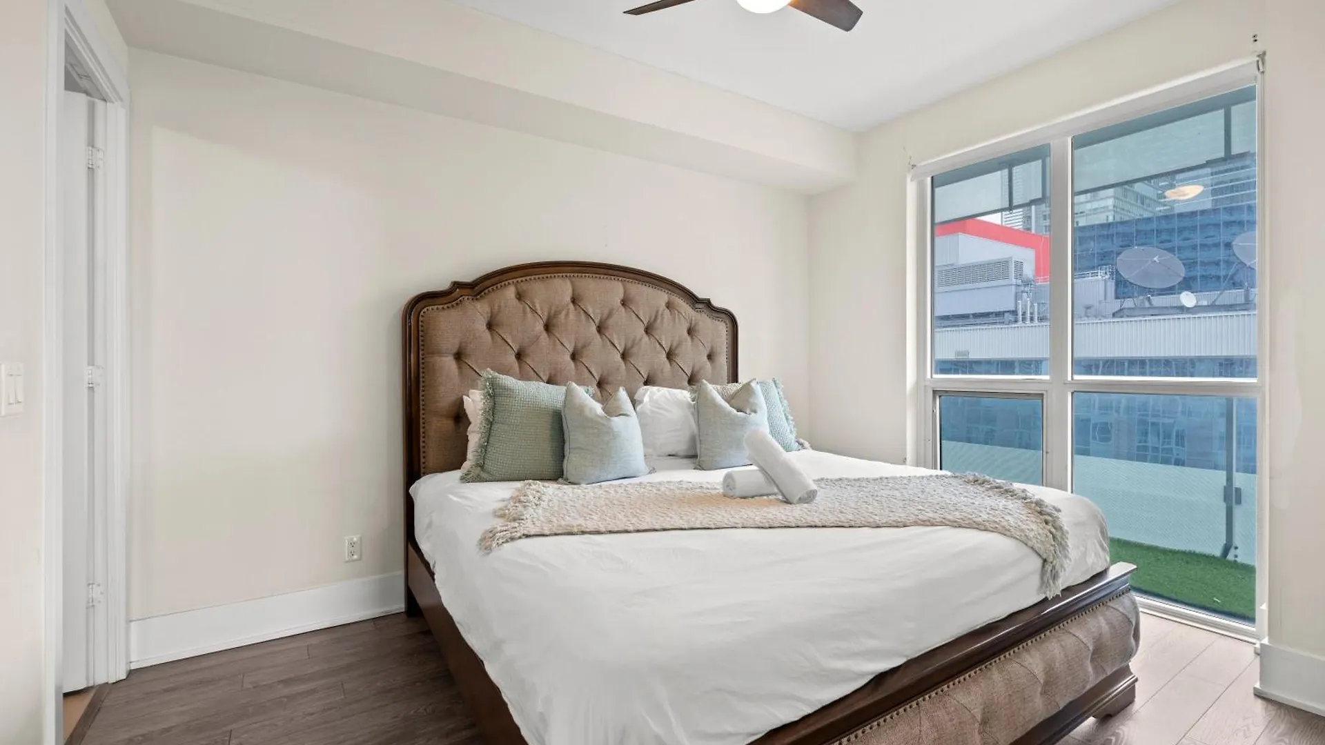 Globalstay Modern Downtown Apartment Τορόντο